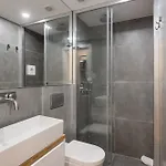 Arroios Urban Escape With Mezzanine Appartement
