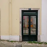 Arroios Urban Escape With Mezzanine * Lissabon