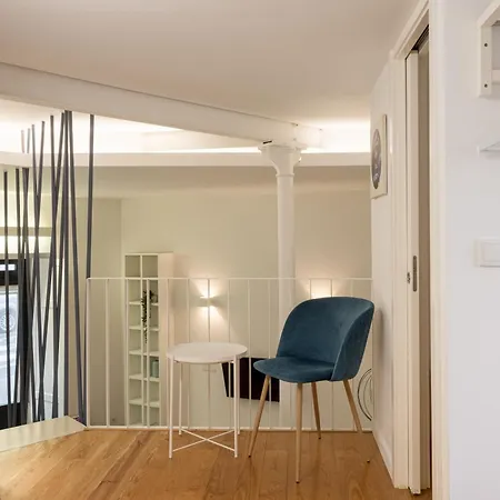 Arroios Urban Escape With Mezzanine * Lissabon